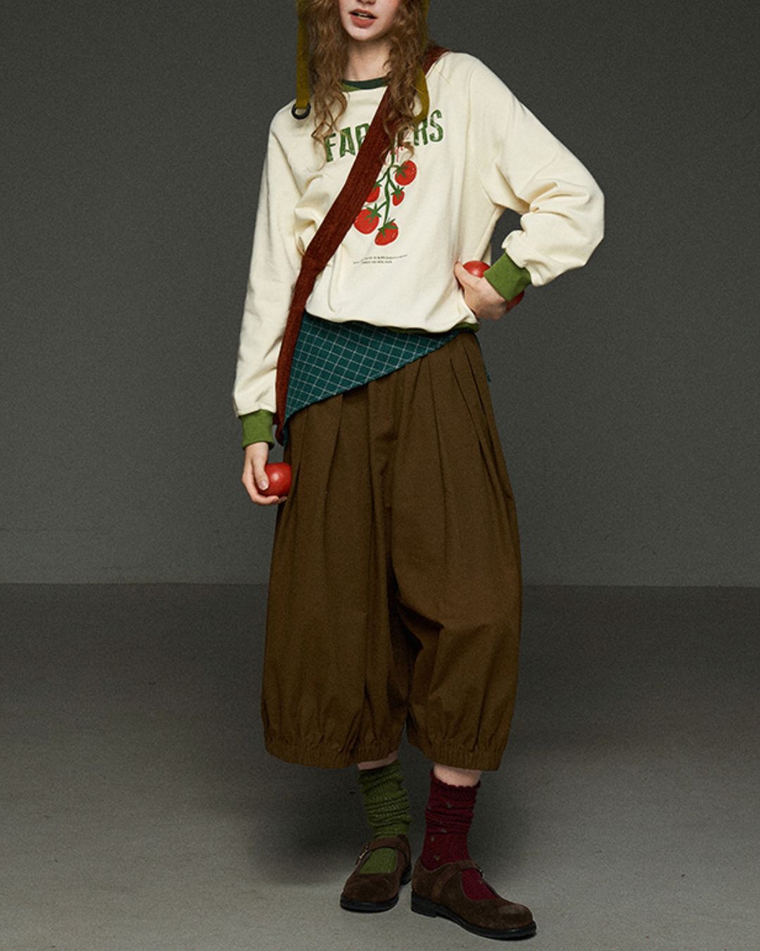 Tomato Print Round Neck Sweat　SW006