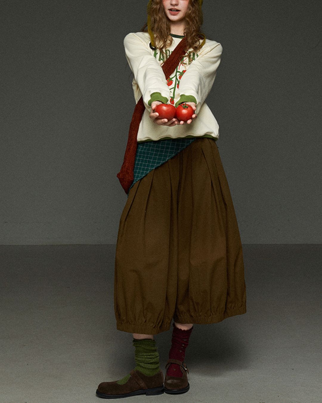 Tomato Print Round Neck Sweat　SW006