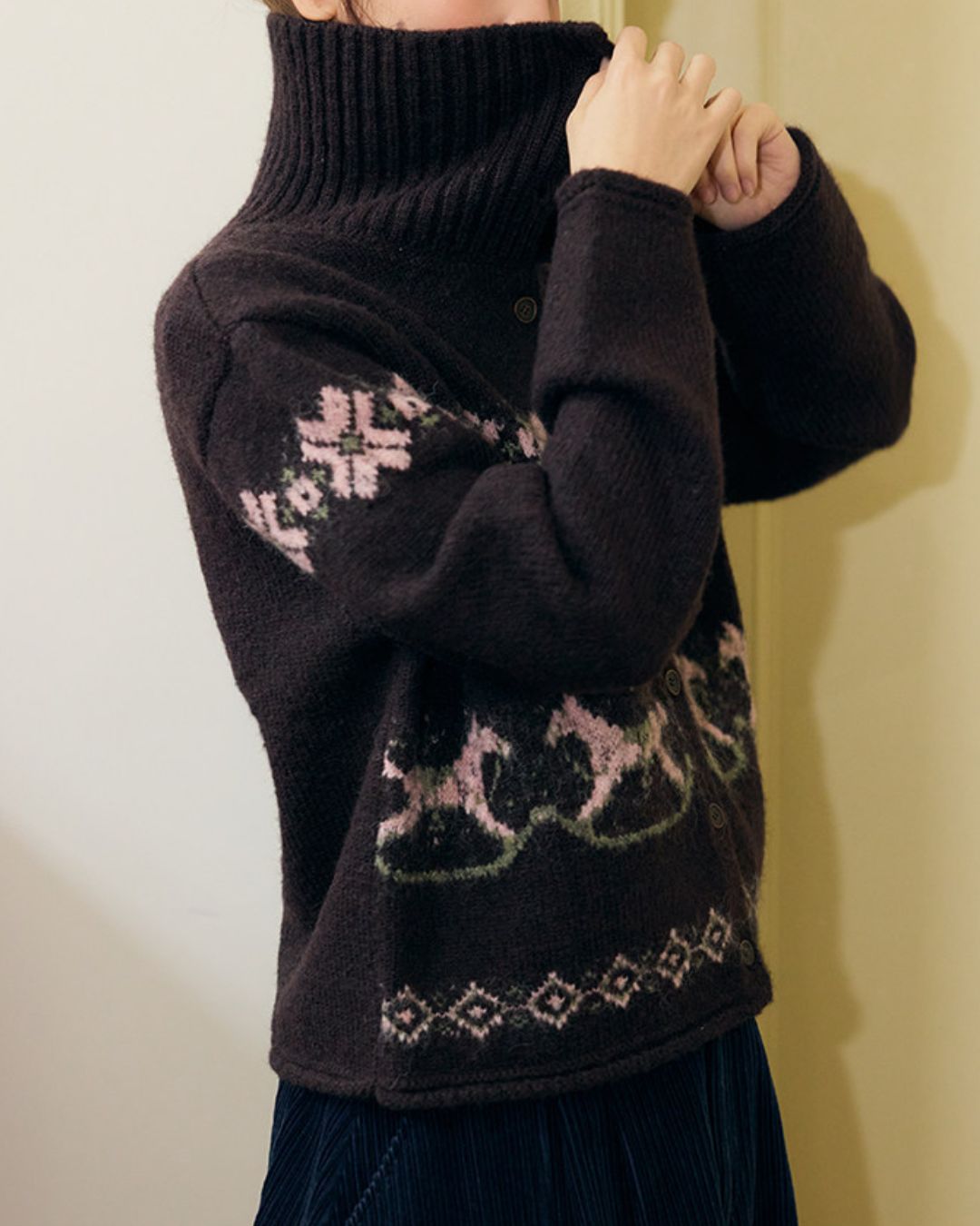 Horse Jacquard Collared Knit　KN087