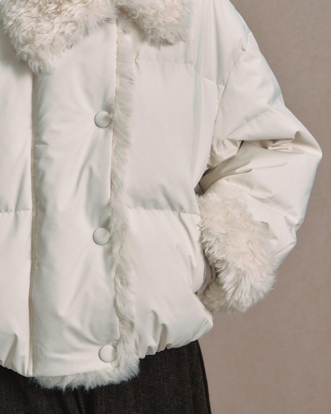 Asymmetrical Fur Short Down Jacket　JK065