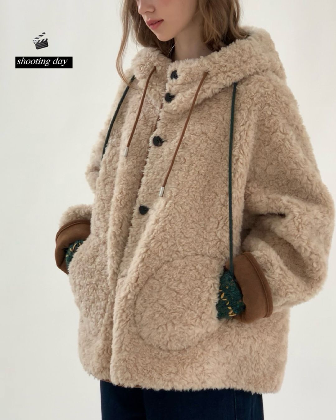 Fluffy Reversible Hooded Jacket　JK067