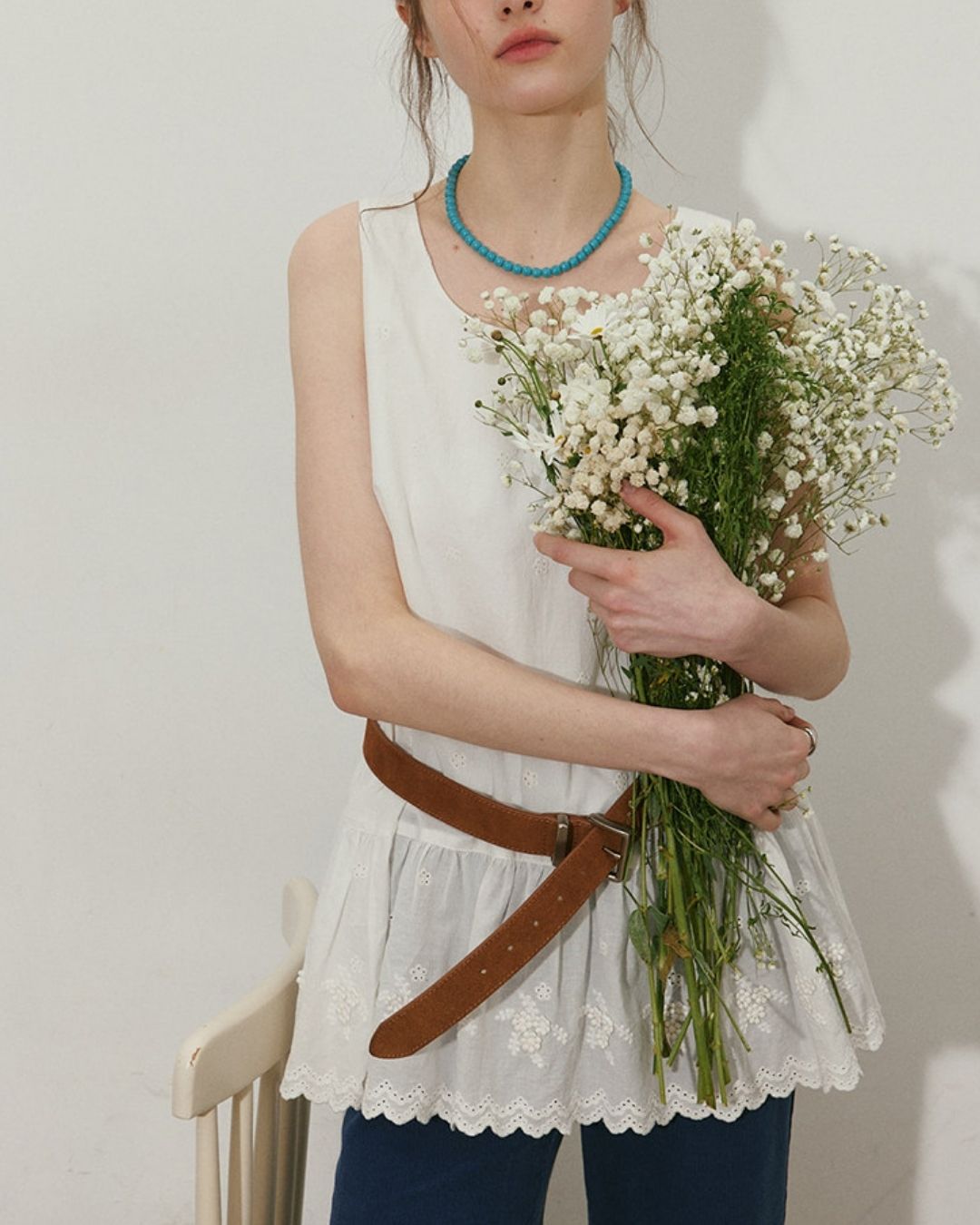 Small Flower Ruffle Sleeveless Shirt　SS001