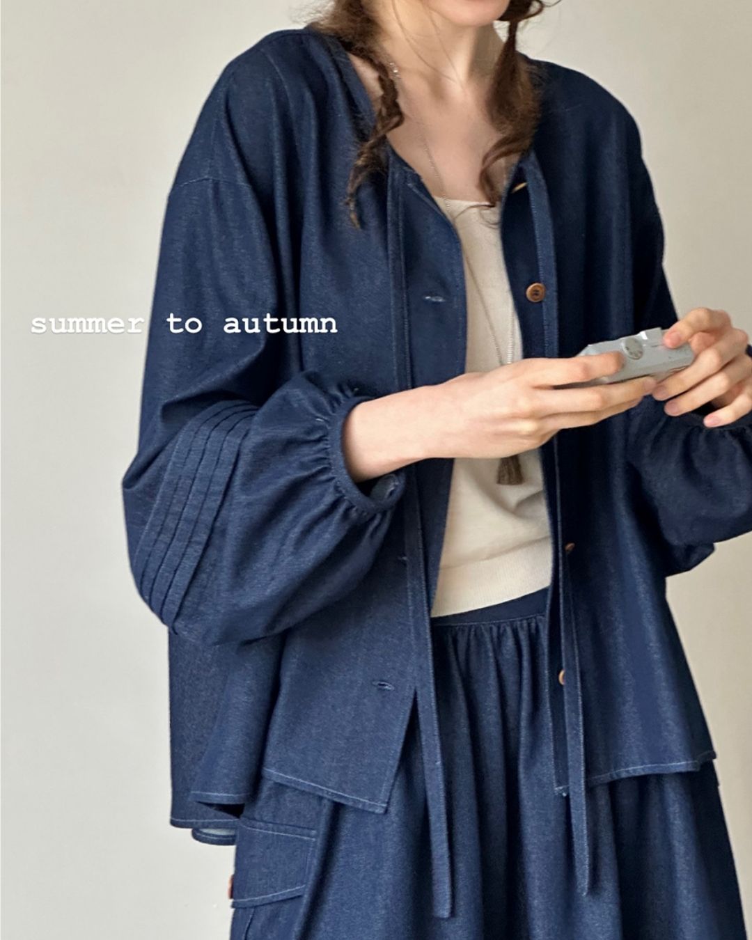 A-line Pleated Shirt ＆ Knee-length Skirt　LS011