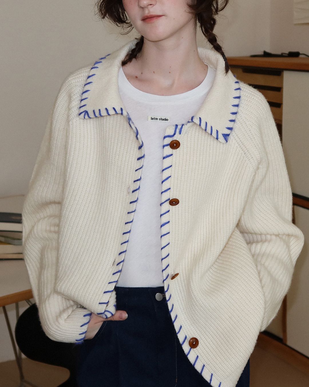 Contrast Stitch Wool Knit Cardigan　KN028