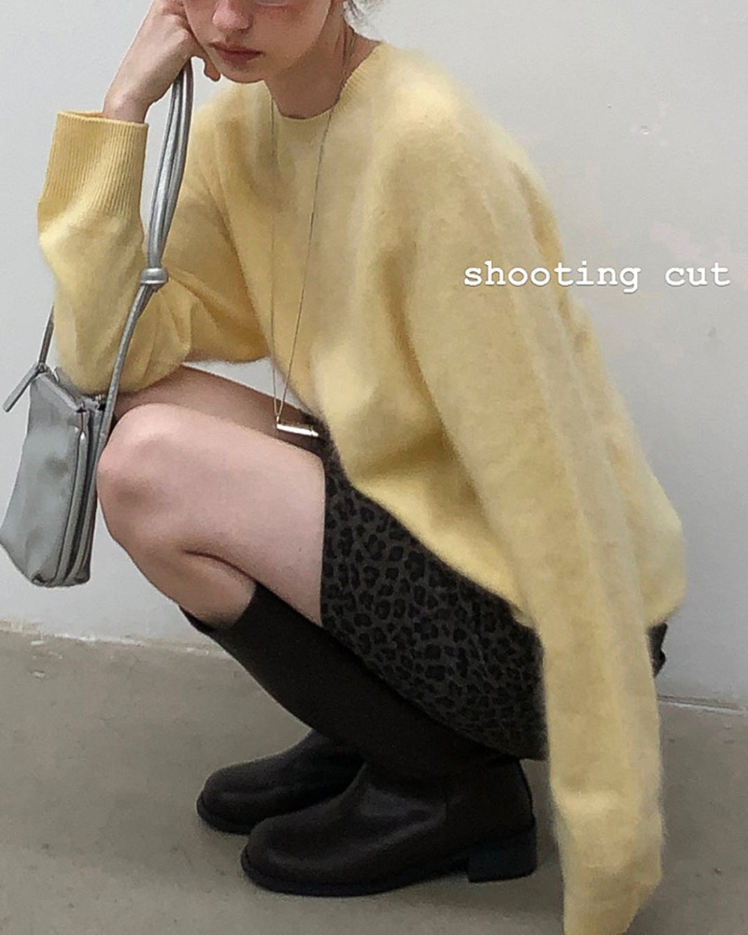 Round Neck Relaxed Knit　KN024