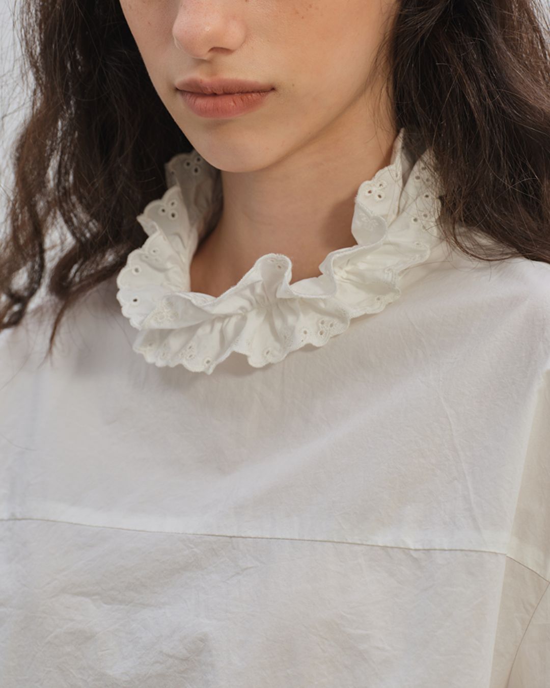 Back Button Ruffle Shirt　LT009