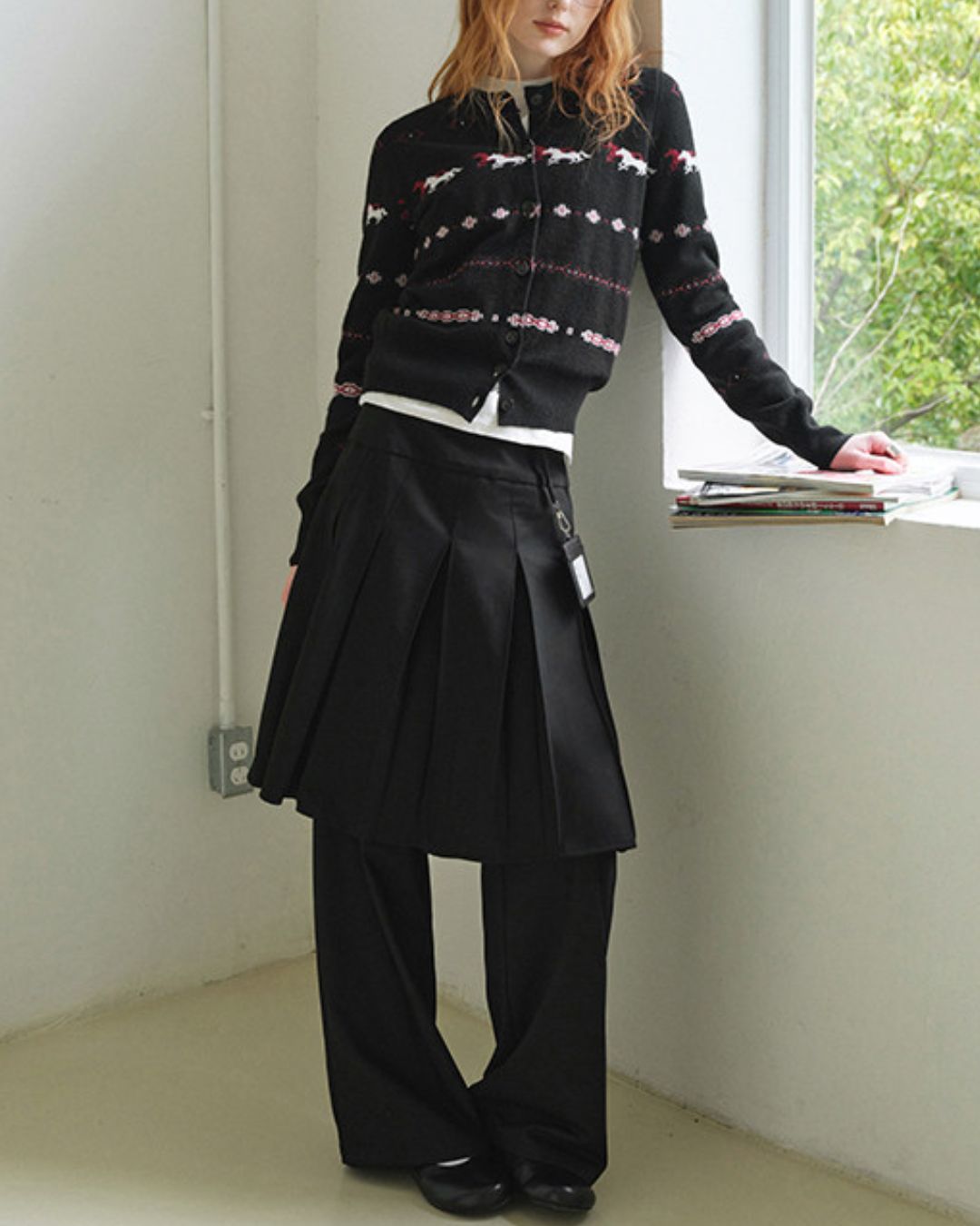 Pony Jacquard Crew Neck Knit Cardigan　KN097