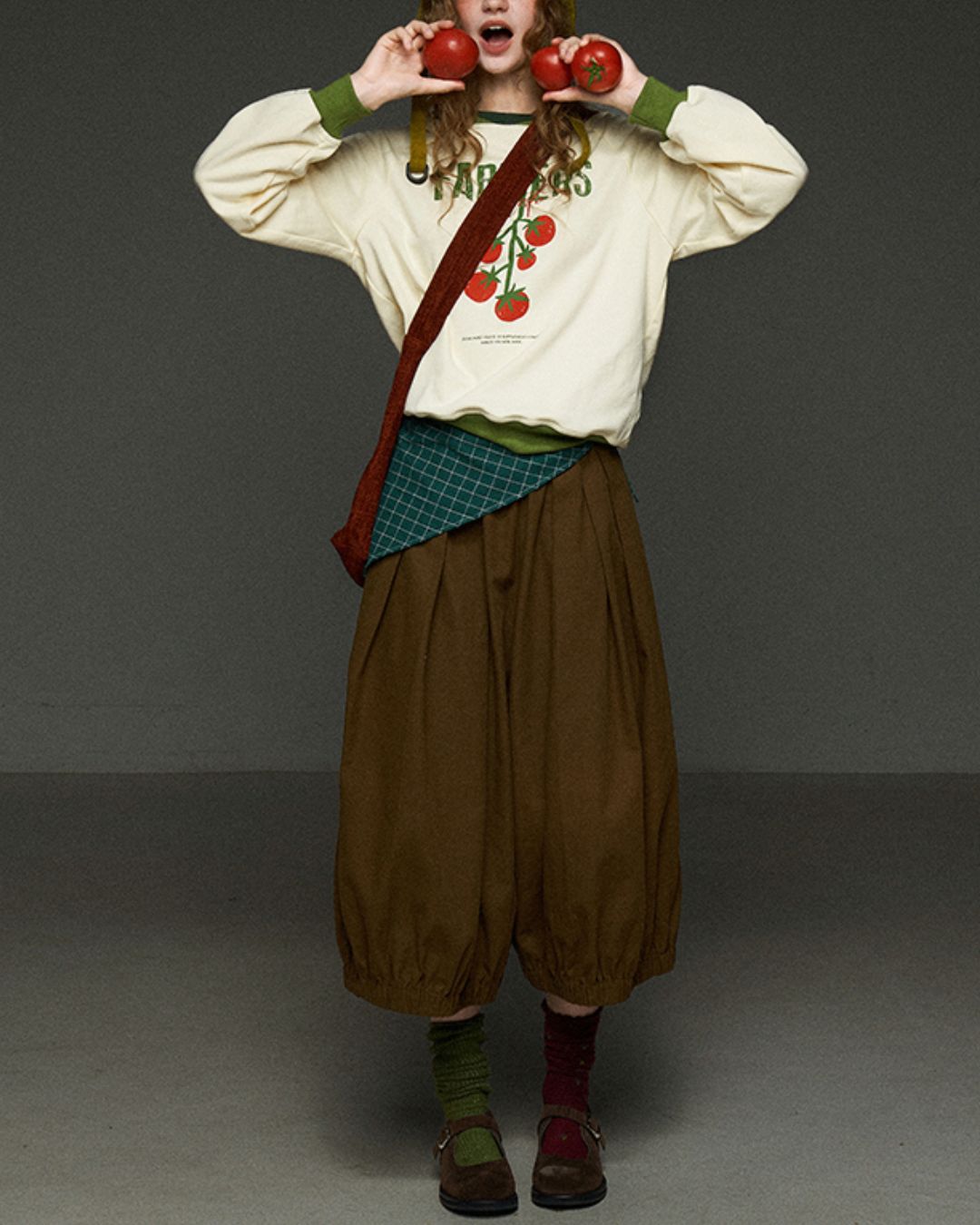 Tomato Print Round Neck Sweat　SW006